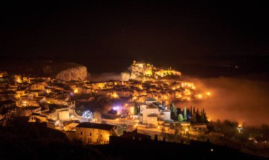 Huesca Aragon İspanya 'nın Alquzar köyü