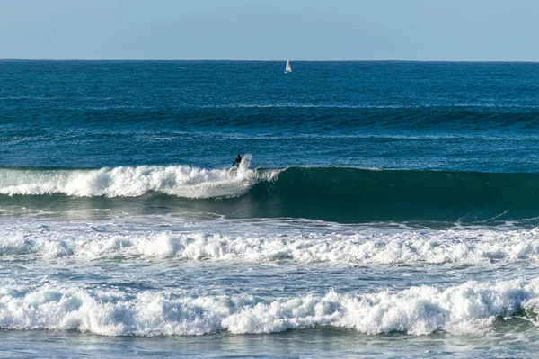 Glijden Golven Met Planken Het Strand Van Zurriola Van San — Stockfoto