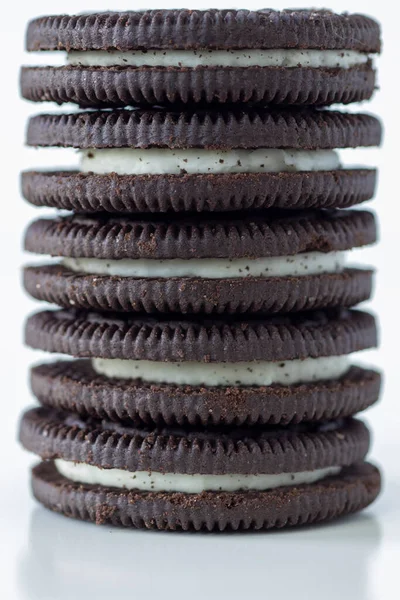 Galletas Sándwich Apiladas Sobre Fondo Blanco Recorte — Foto de Stock