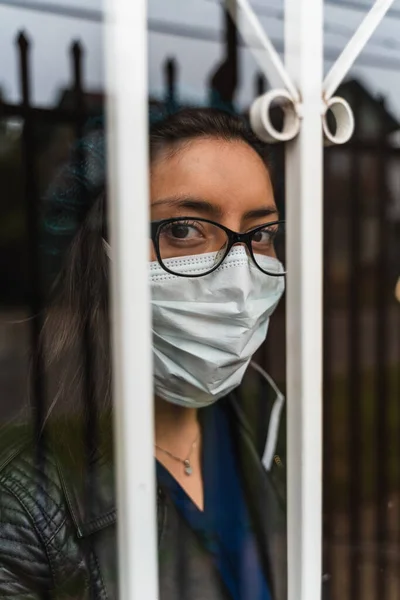 Donna Con Maschera Quarantena — Foto Stock