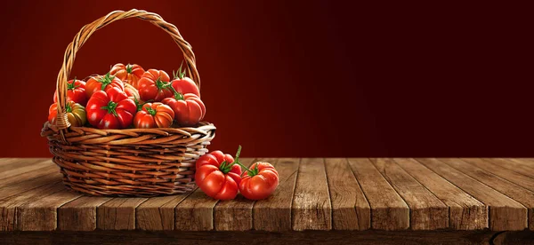 Pomodori Freschi Cesto Tavolo Legno — Foto Stock