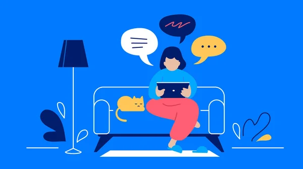 コミュニケーションチャットの女性とスピーチバブル カラーを背景に猫を自宅でソファに座ってガジェットと女性のベクトル創造的なイラスト ウェブ サイト ポスター バナーのための人々のフラット漫画スタイルのデザイン — ストックベクタ