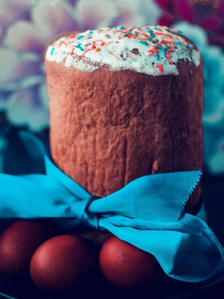 Hermoso Pastel Pascua Huevos Colores Día Pascua — Foto de Stock