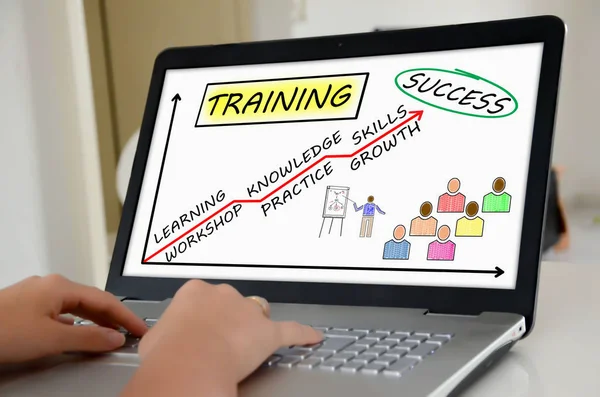 Trainingsconcept op een laptop scherm — Stockfoto