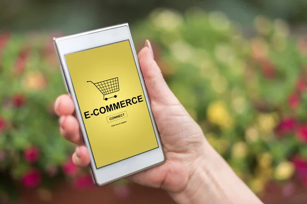 E-commerce concept op een smartphone — Stockfoto