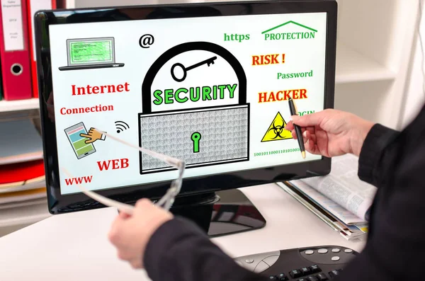 Data security concept on a computer monitor — Stock Photo, Image