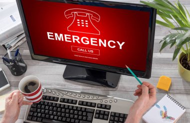 Bir bilgisayarda acil kavramı