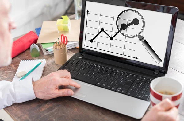 Analyse bedrijfsconcept op een laptop scherm — Stockfoto