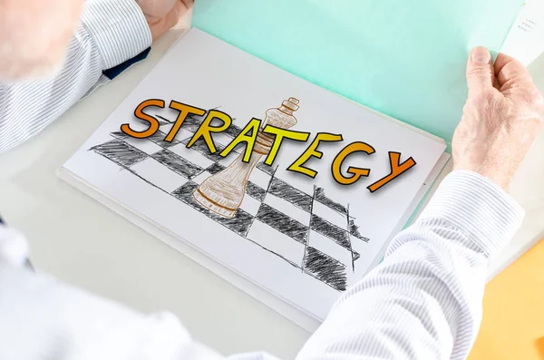 Strategie concept op papier — Stockfoto