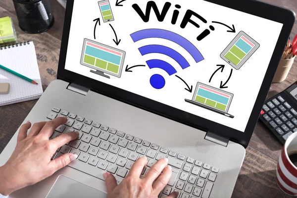 Concepto Wifi en una pantalla portátil —  Fotos de Stock