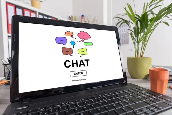 Chat concept op een laptop — Stockfoto