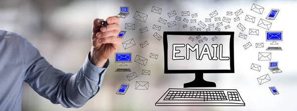 E-mail concept getekend door een man — Stockfoto