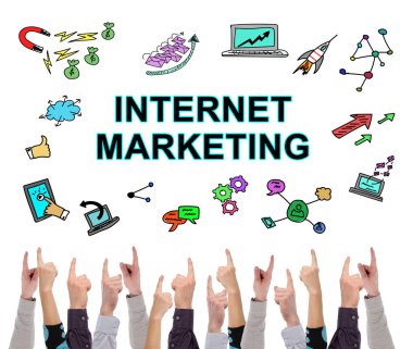 Internet pazarlama konseptini tarafından birkaç parmak işaret