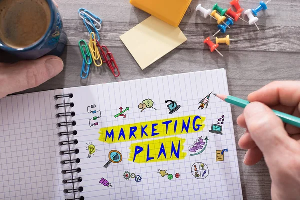 Concepto de plan de marketing en un bloc de notas — Foto de Stock