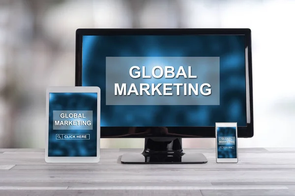 Concepto de marketing global en diferentes dispositivos — Foto de Stock