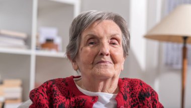 kadın kıdemli portre