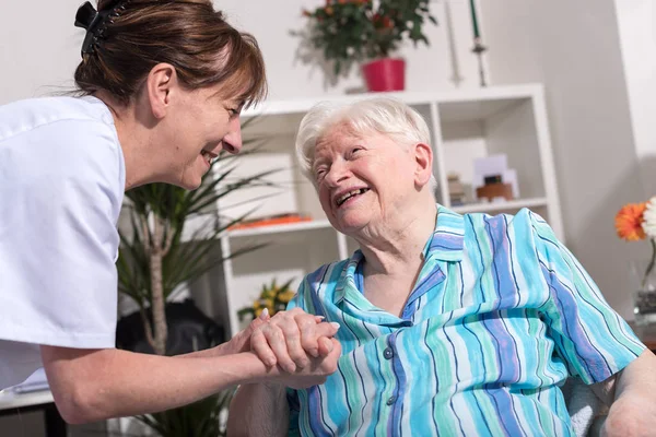 Support of the elderly — Stock Photo, Image