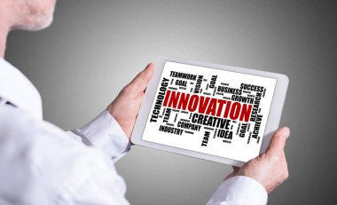 Yenilik kelime bulutu kavramı bir Tablet