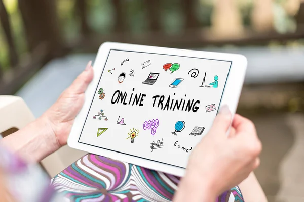 Koncepcja szkoleń online na komputerze typu tablet — Zdjęcie stockowe