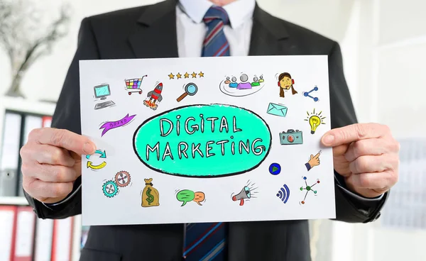 Digitale marketing concept getoond door een zakenman — Stockfoto
