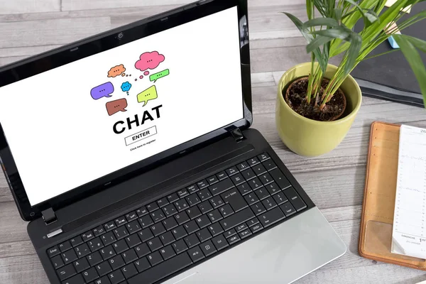 Chat concept on a laptop — Stock Photo, Image