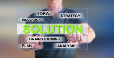 Adam bir dokunmatik ekran üzerinde bir çözüm kavram dokunmadan