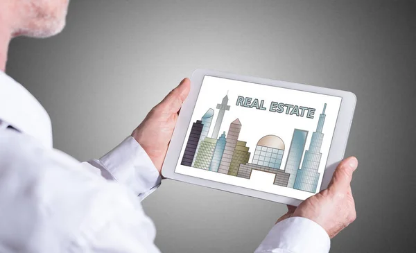 Pojem Real estate na tabletu — Stock fotografie