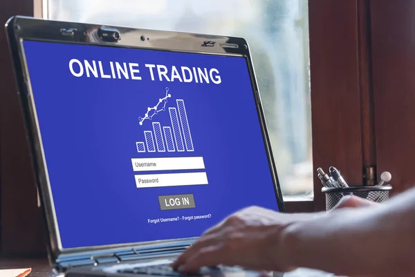 Online trading concept on a laptop screen — Stok Foto