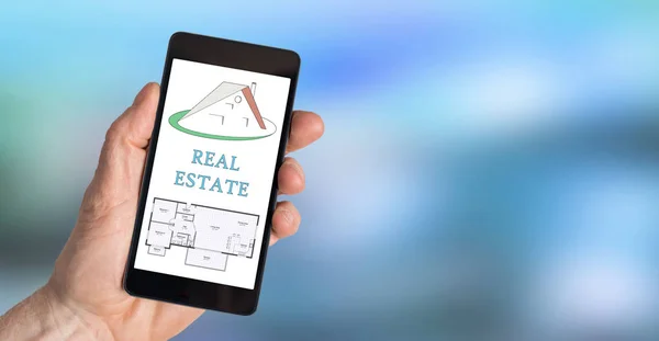 Pojem Real estate na smartphone — Stock fotografie