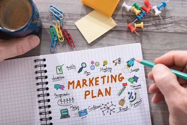 Concepto de plan de marketing en un bloc de notas — Foto de Stock