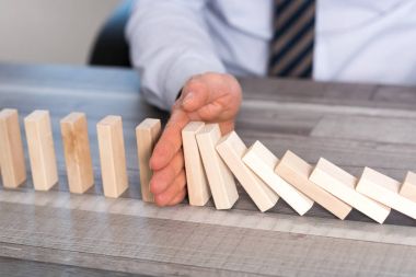 Domino etkisi durdurma tarafından iş denetim kavramı