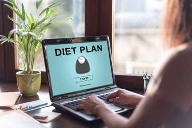 Diyet planı kavramı bir laptop ekranında