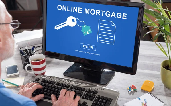 Concepto de hipoteca en línea en un ordenador — Foto de Stock