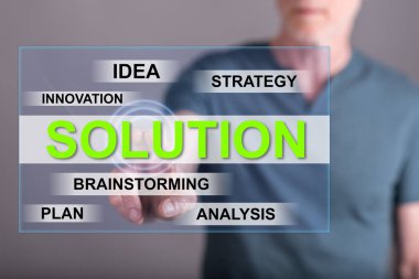 Adam bir dokunmatik ekran üzerinde bir çözüm kavram dokunmadan