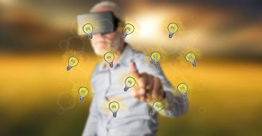 Ampulleri dokunmadan bir gerçeklik sanal kulaklık giyen adam bir 