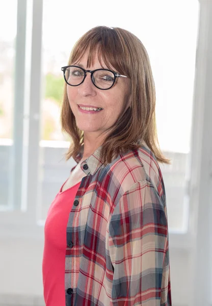 Portrait de femme âgée souriante — Photo