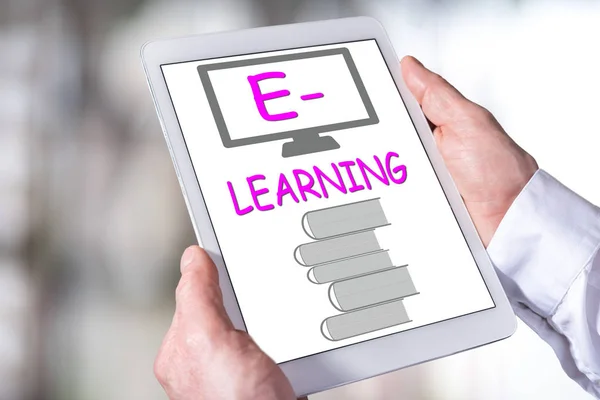 Concept d'apprentissage en ligne sur tablette — Photo