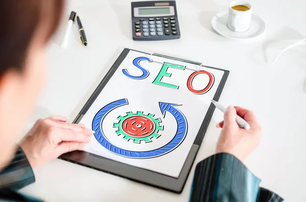 Concepto Seo en un portapapeles — Foto de Stock