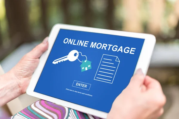 Concepto de hipoteca en línea en una tableta — Foto de Stock