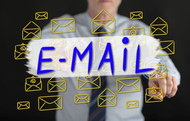 Bir e-posta kavramı dokunmadan adam