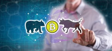 Bitcoin trendi konseptine dokunan adam