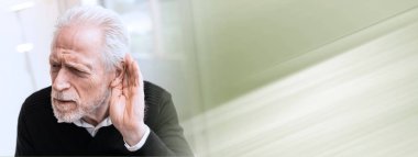 İşitme sorunu olan son sınıf öğrencisi; panoramik pankart