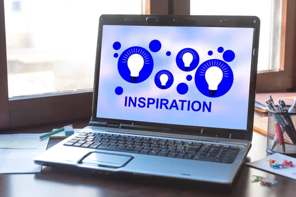 Inspirationskonzept auf dem Laptop-Bildschirm — Stockfoto