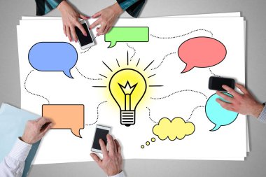 Fikir kavramı bir masa üzerine yerleştirilen