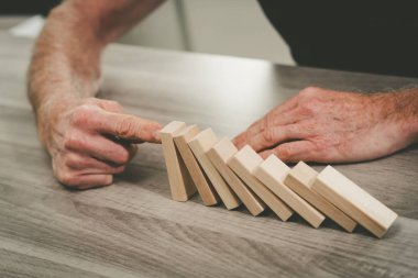 Domino etkisi durdurma tarafından iş denetim kavramı