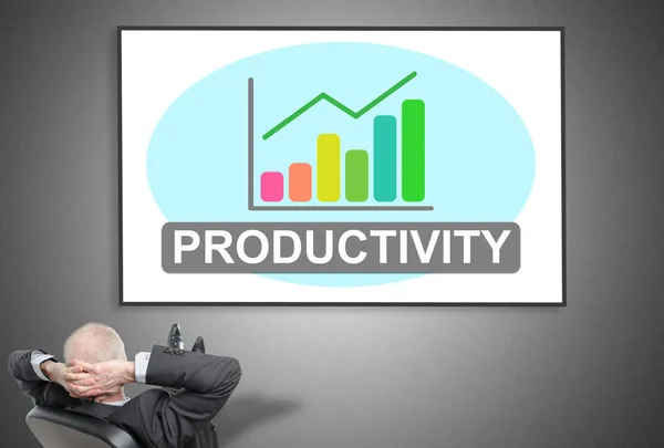 Empresario mirando el concepto de productividad —  Fotos de Stock