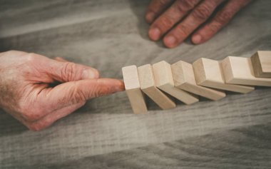 Domino etkisi durdurma tarafından iş denetim kavramı