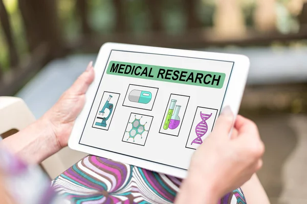 Concept de recherche médicale sur tablette — Photo