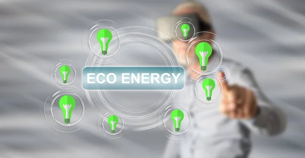 Man Met Headset Raakt Een Eco Energieconcept Aan Een Touchscreen — Stockfoto