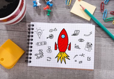 Masaya yerleştirilmiş bir not defterinden başlat